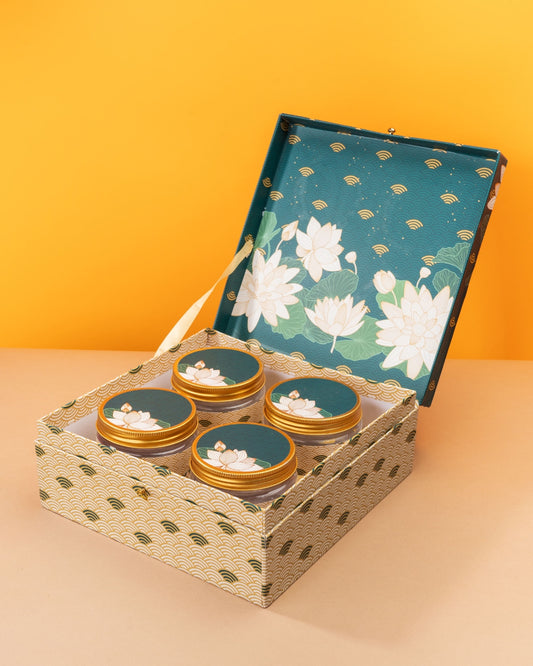 Aurora Essence Hamper: 2